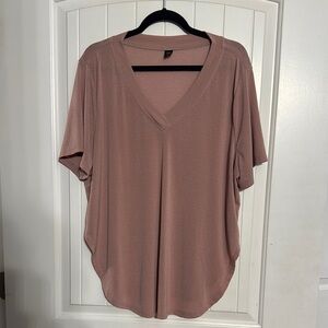 Women's V-Neck Top in Mauve